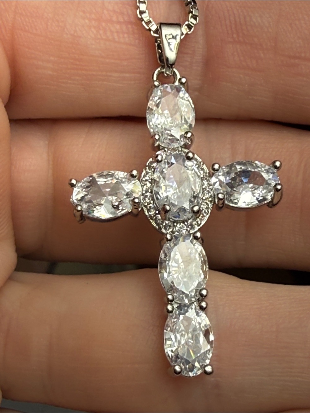 Moissanite Diamond Silver Cross Pendant Necklace STUNNING SHINE